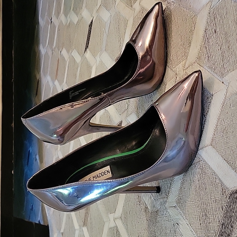 STEVE MADDEN Vala Pump